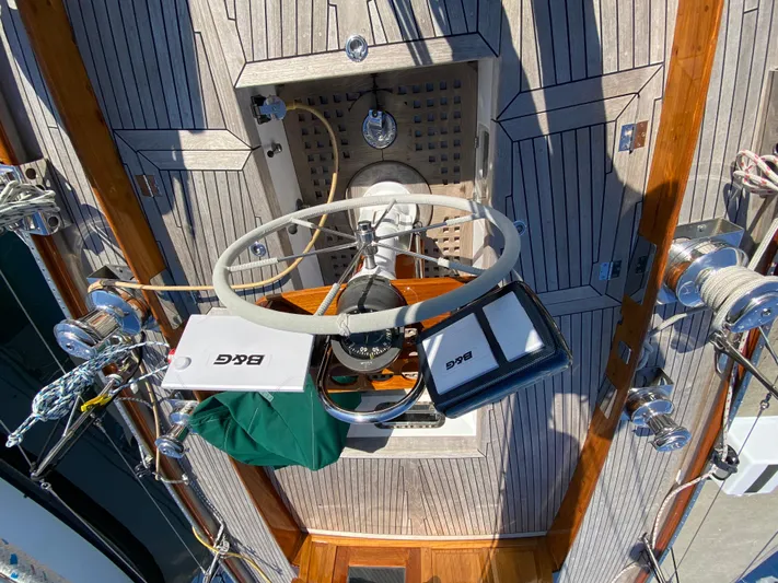 Isobar Yacht Photos Pics 