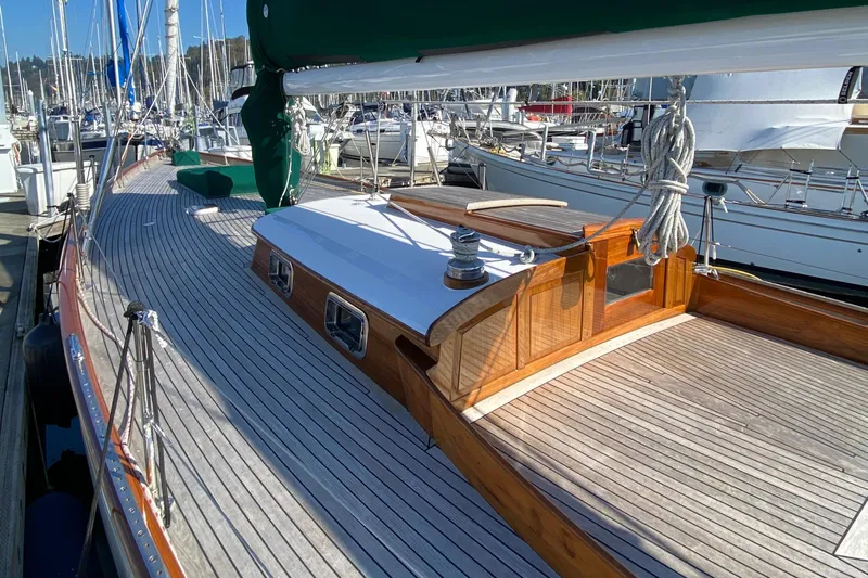 Isobar Yacht Photos Pics 