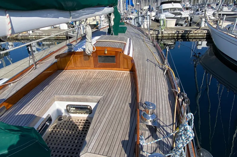 Isobar Yacht Photos Pics 