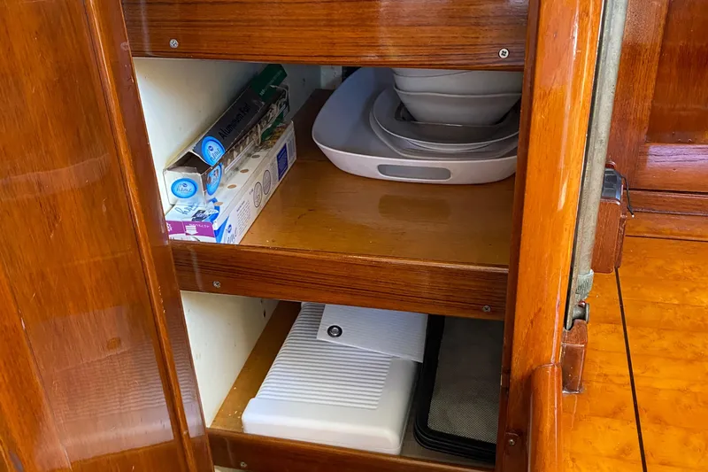 Isobar Yacht Photos Pics 