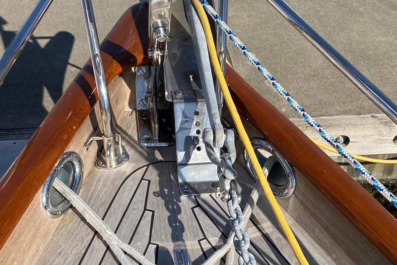 Isobar Yacht Photos Pics 