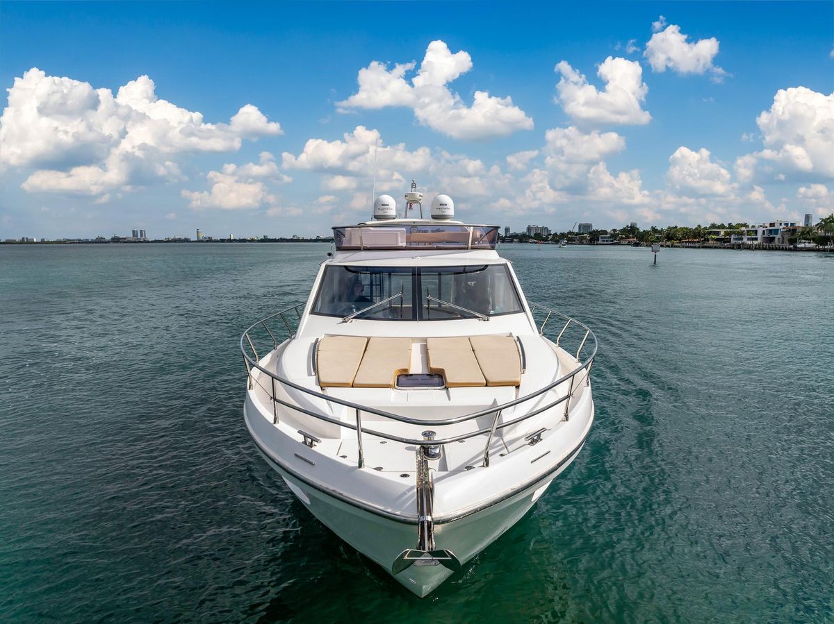 2015 Absolute 56 