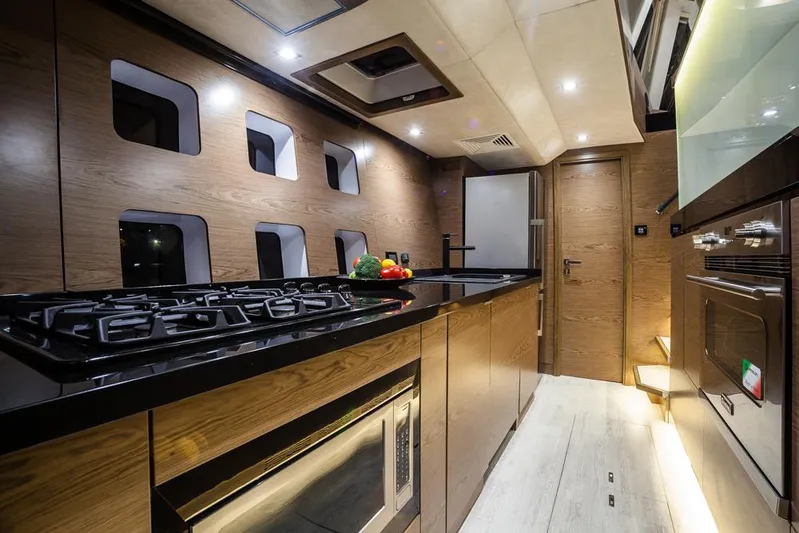 Darlin ( Ex Fine Line) Yacht Photos Pics Sunreef 60 LOFT