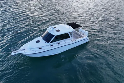 Boston Whaler 345 Conquest