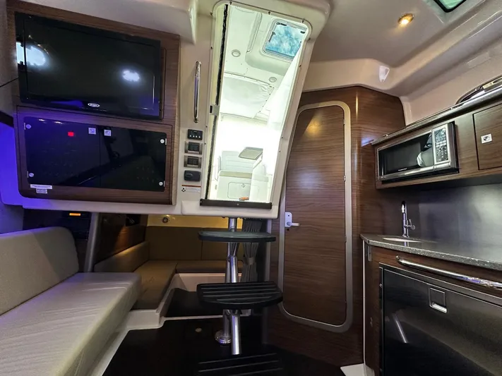 Del Mar Yacht Photos Pics Interior of 2015 Boston Whaler 345 Conquest, featuring modern amenities and sleek design.