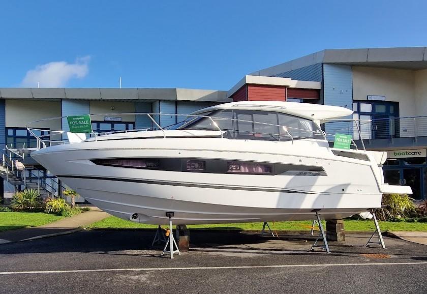2023 Jeanneau NC 37 - In Stock / Includes 12-months FREE berthing