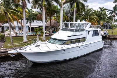 1999 Hatteras 52 Cockpit Motor Yacht