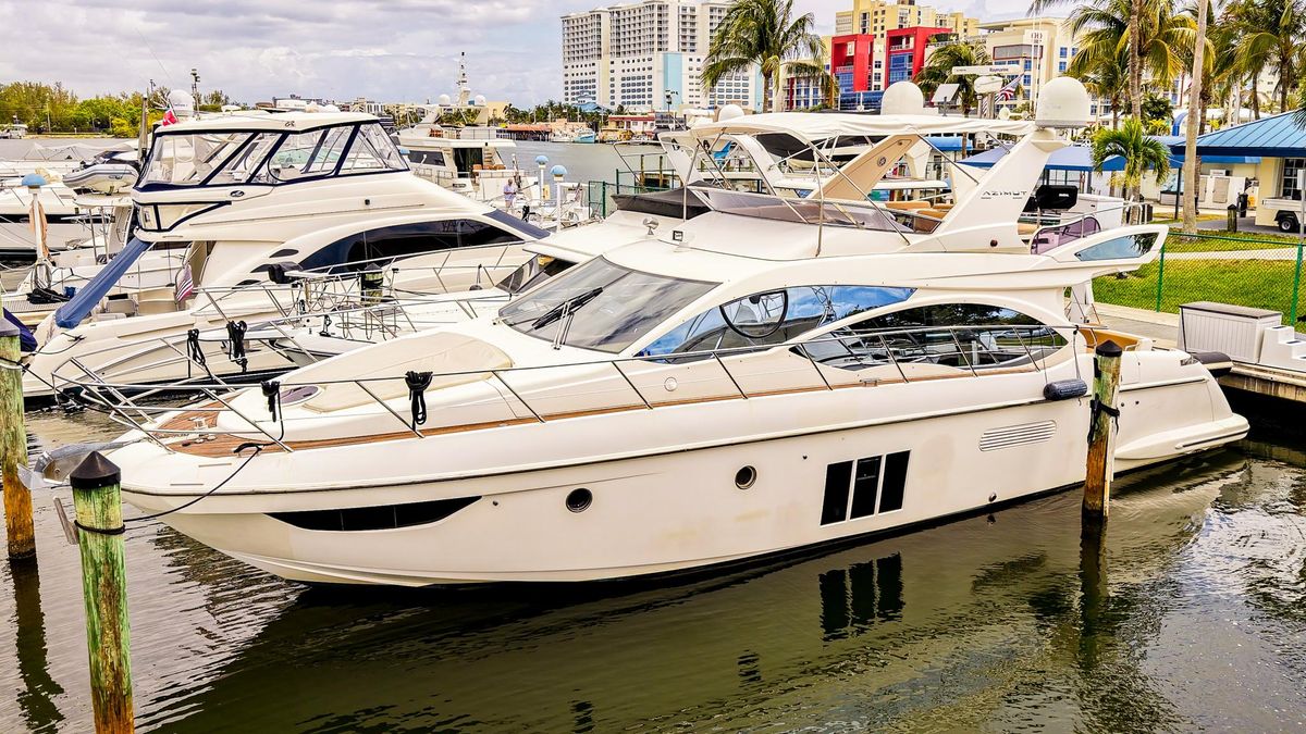 2012 Azimut 54 