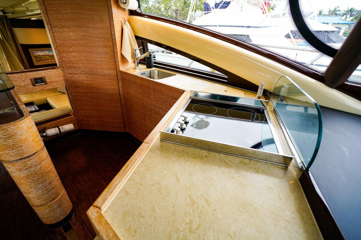 2012 Azimut 54 