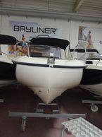 2022 Quicksilver Activ 605 Sundeck