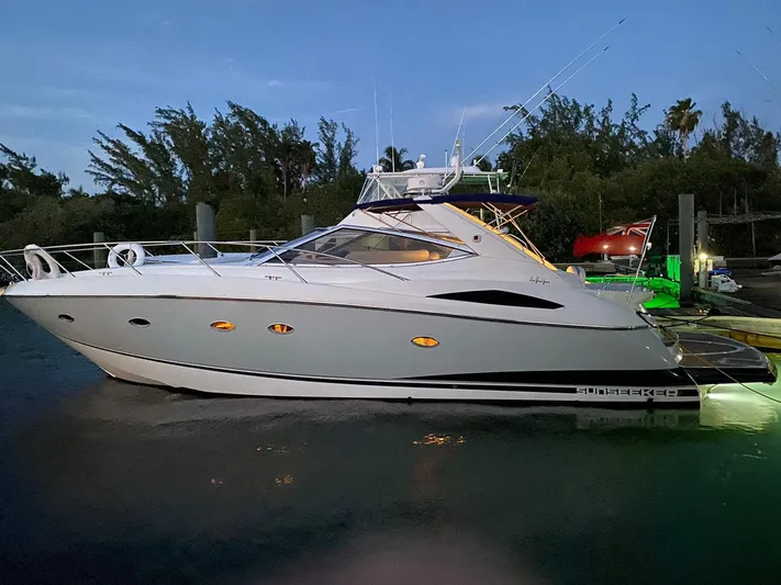 Yolo 2004 Sunseeker 46 Yacht Photos Pics 