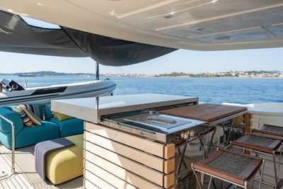 Yacht