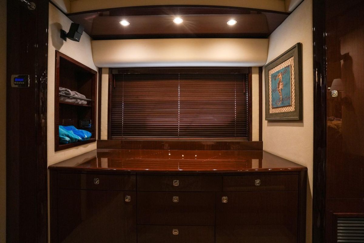 2013 Sea Ray 61 