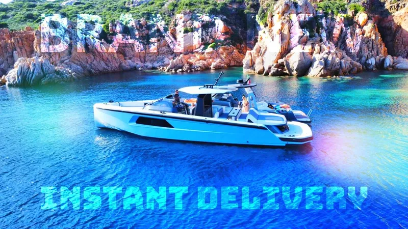 Hull #5 Yacht Photos Pics 