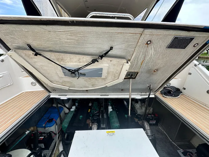  Yacht Photos Pics 2007 Regal 4460 Commodore engine compartment with open hatch.