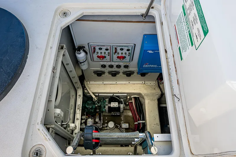 Ohana Yacht Photos Pics 