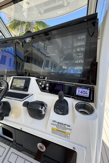 Seakeeper And Joystick Yacht Photos Pics 2020 Sea Fox 368 Commander helm with advanced navigation displays and controls.