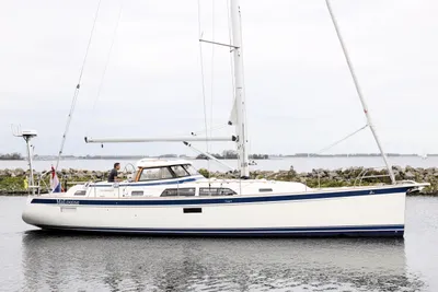 Hallberg-Rassy 44