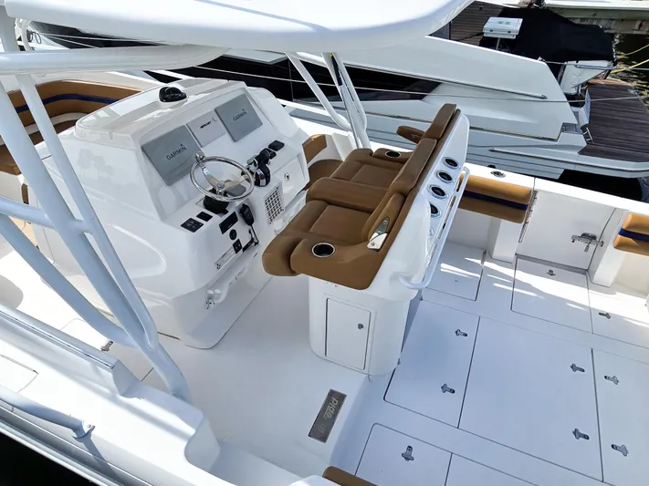 Regina Del Mar Yacht Photos Pics 