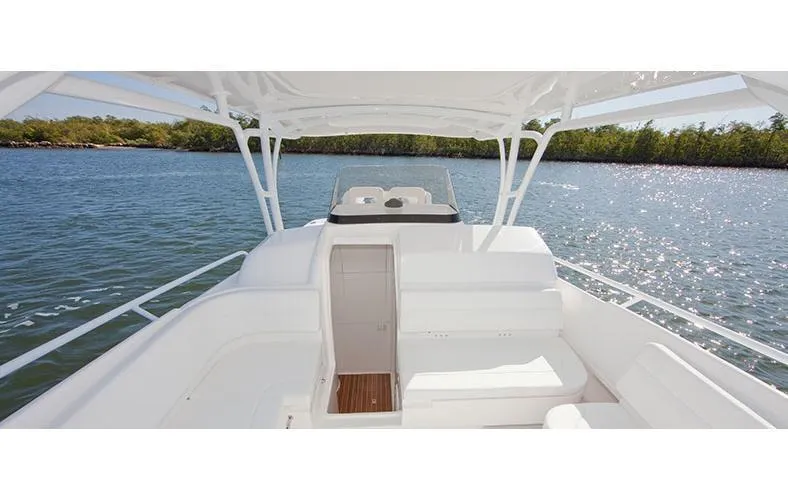 Regina Del Mar Yacht Photos Pics Stock Head Entrance