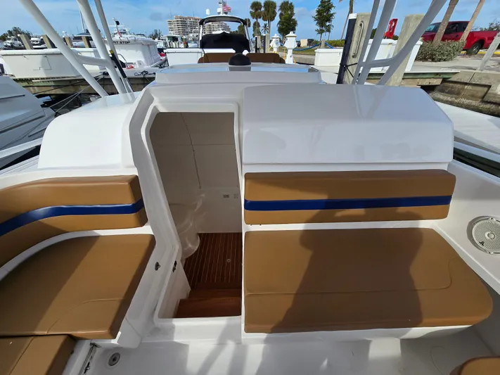 Regina Del Mar Yacht Photos Pics 