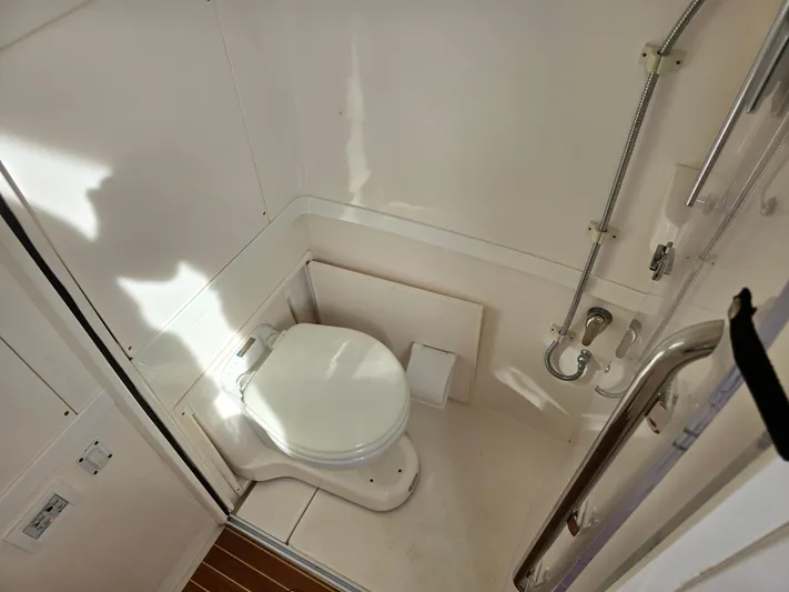 Regina Del Mar Yacht Photos Pics 