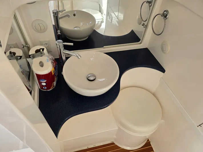 Regina Del Mar Yacht Photos Pics 