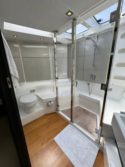 Motley Crew Yacht Photos Pics 