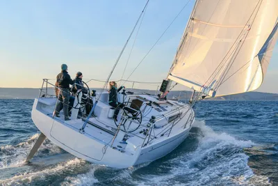 Beneteau First 36