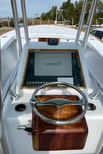 Drift Wood Yacht Photos Pics 2017 Custom Carolina 28 CC Harrison Boatworks helm with Garmin navigation system.