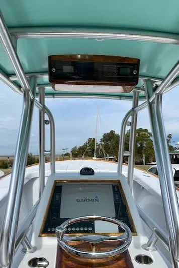 Drift Wood Yacht Photos Pics 2017 Custom Carolina 28 CC Harrison Boatworks helm with Garmin navigation system.