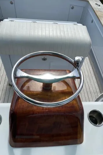 Drift Wood Yacht Photos Pics 2017 Custom Carolina 28 CC Harrison Boatworks steering wheel and console detail.