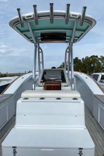 Drift Wood Yacht Photos Pics 2017 Custom Carolina 28 CC Harrison Boatworks, center console, sleek design, spacious deck.