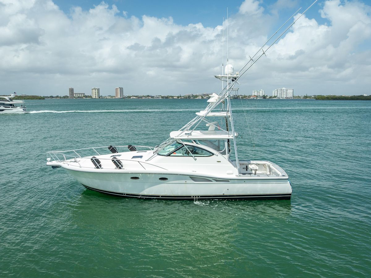 2006 Tiara Yachts 42 