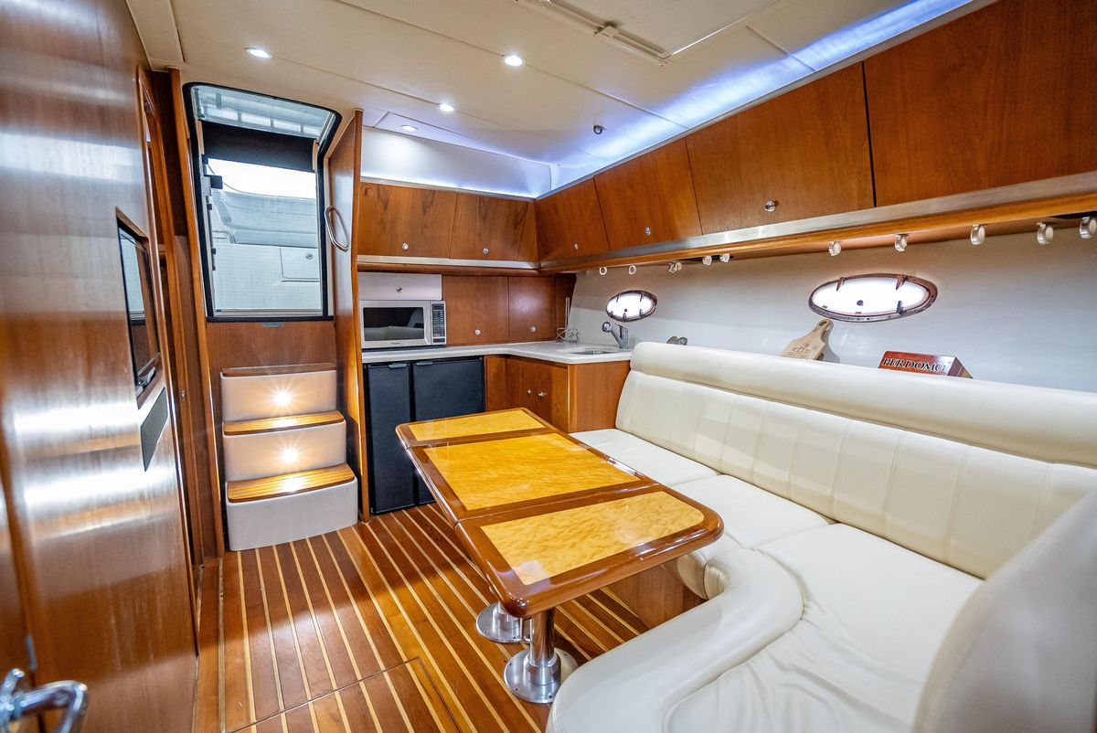 2006 Tiara Yachts 42 