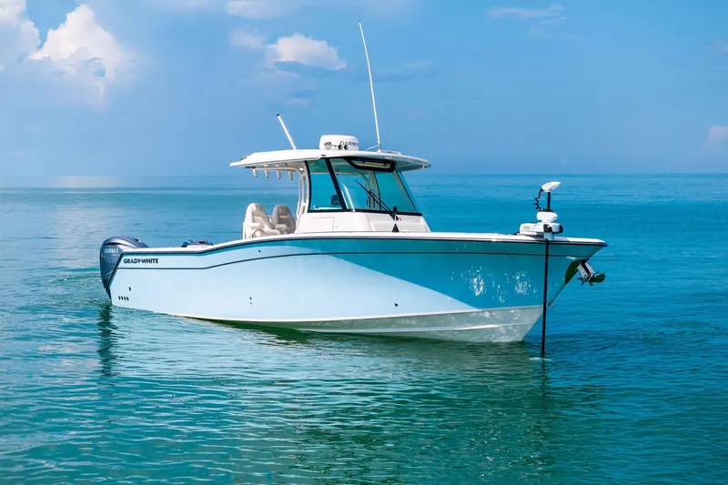 Knot For Long Yacht Photos Pics 2022 Grady-White 336 Canyon - Starboard 3/4 Bow