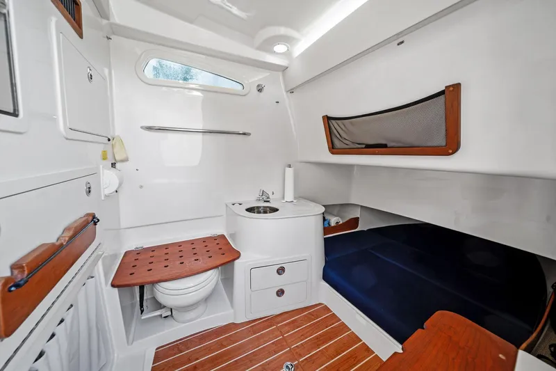 Knot For Long Yacht Photos Pics 2022 Grady-White 336 Canyon - Cabin