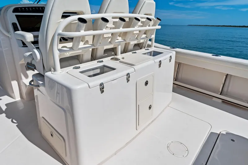 Knot For Long Yacht Photos Pics 2022 Grady-White 336 Canyon - Livewells & Bait Station