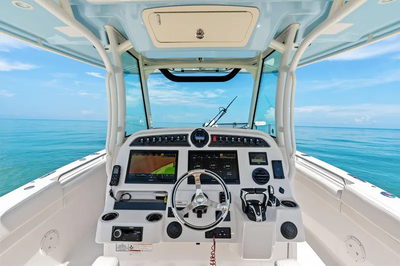 Knot For Long Yacht Photos Pics 2022 Grady-White 336 Canyon - Helm