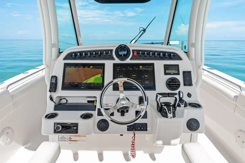 Knot For Long Yacht Photos Pics 2022 Grady-White 336 Canyon - Helm