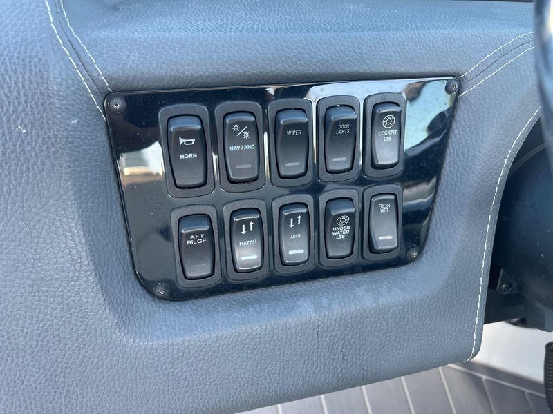 2021 Regal 29 OBX