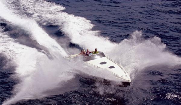 2005 Performance 1107 Full Option boat