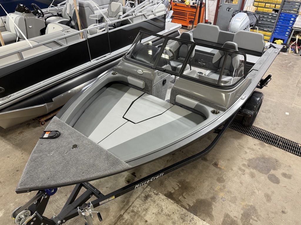 MirroCraft 90HP Holiday 168