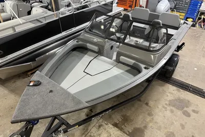 MirroCraft 90HP Holiday 168