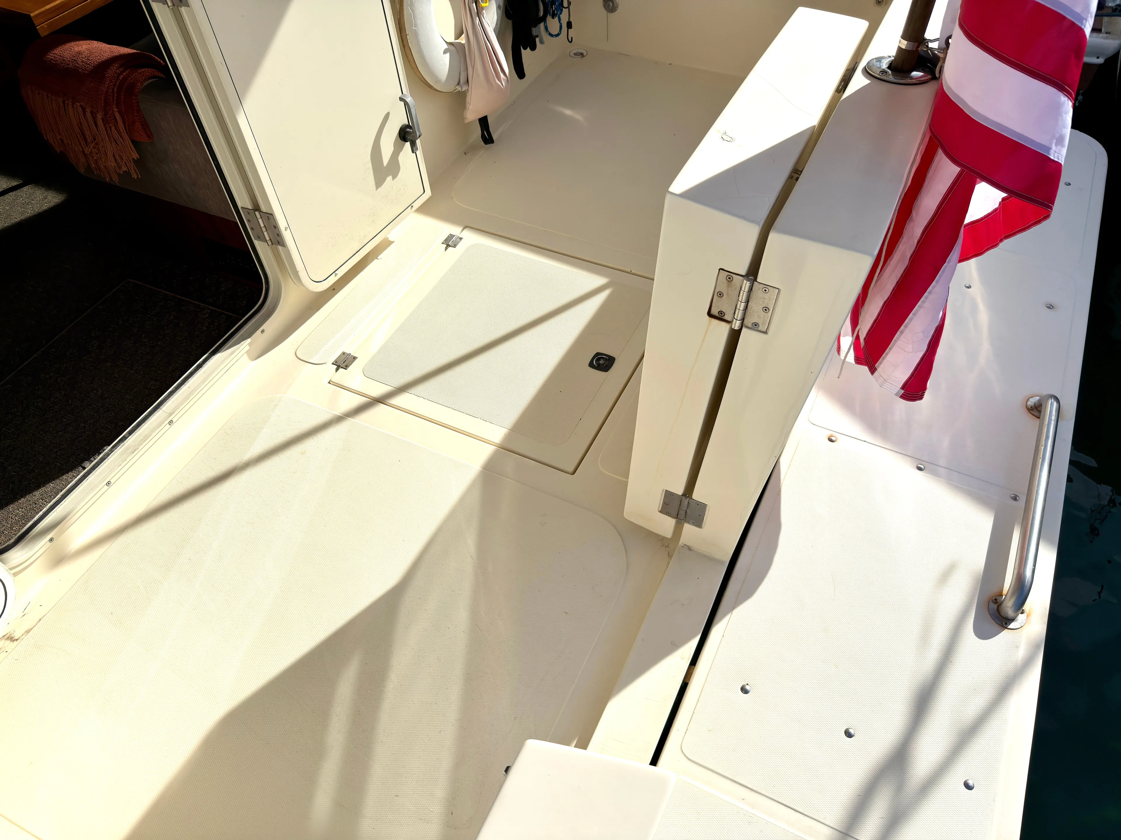 Proud Mary Yacht Photos Pics 