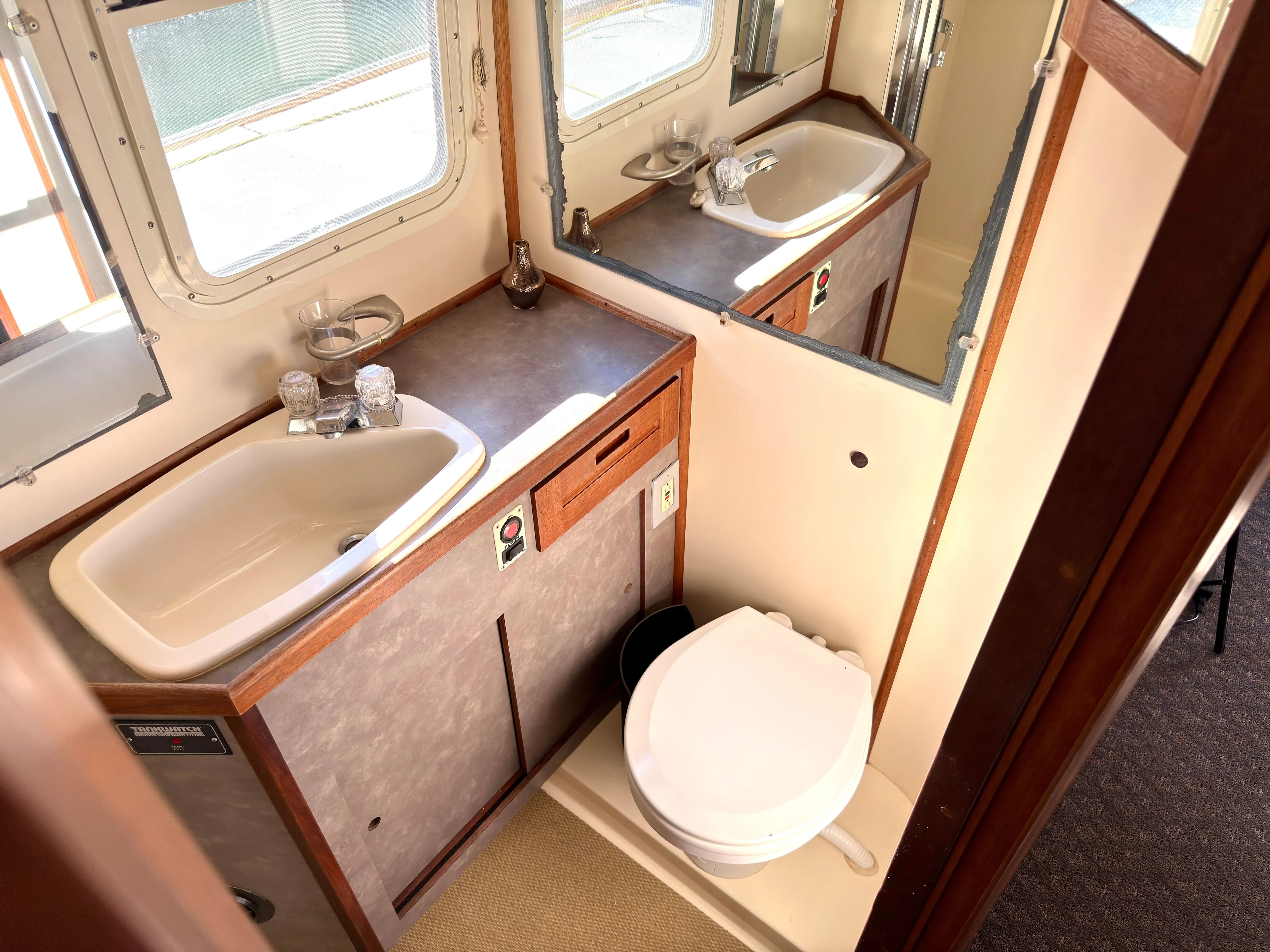 Proud Mary Yacht Photos Pics 