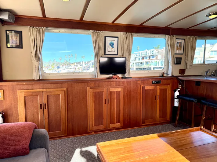 Proud Mary Yacht Photos Pics 