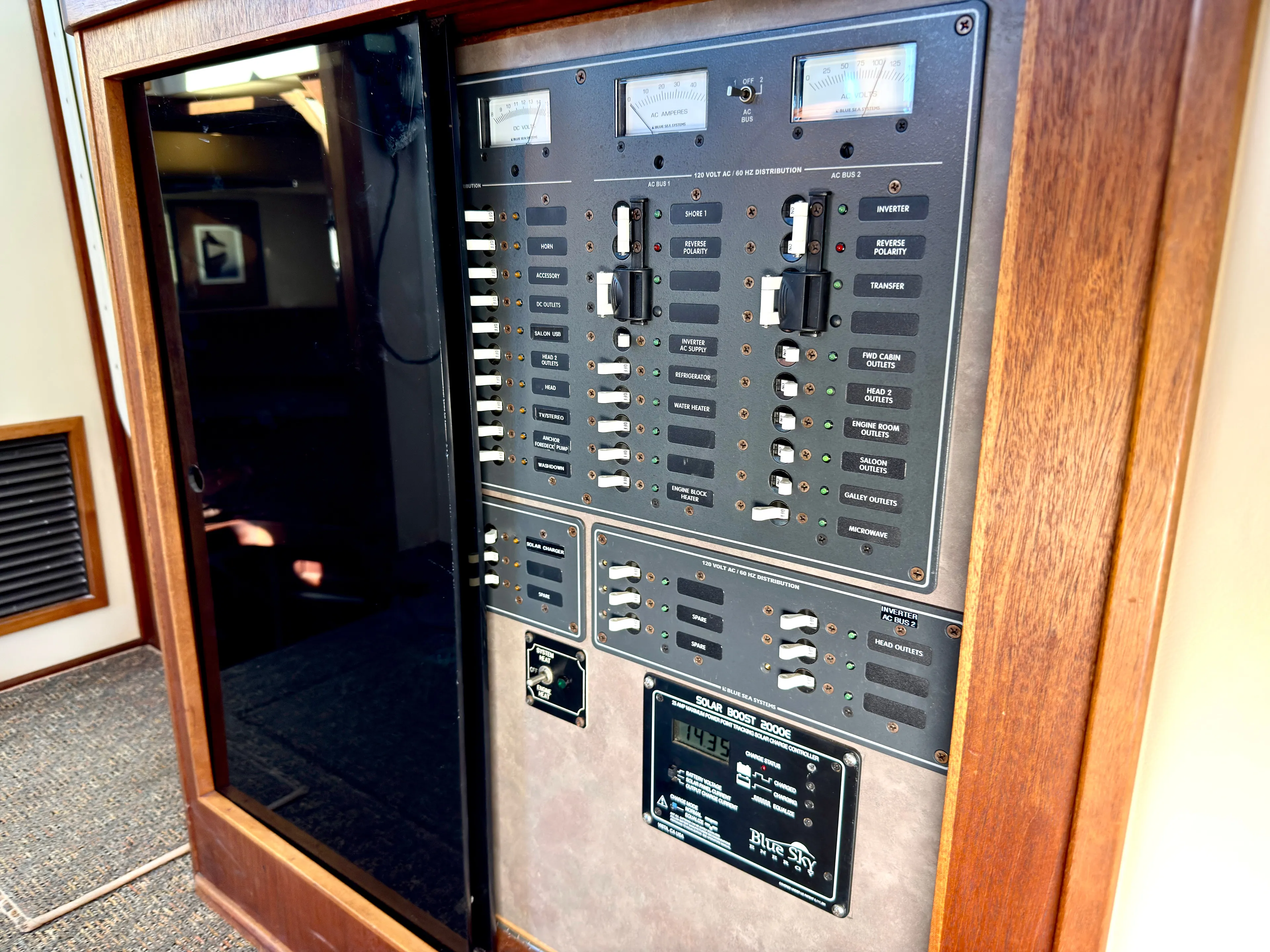 Proud Mary Yacht Photos Pics 