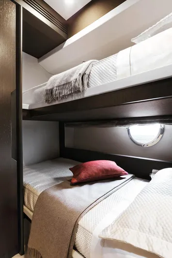 Cerulean Yacht Photos Pics Port Cabin