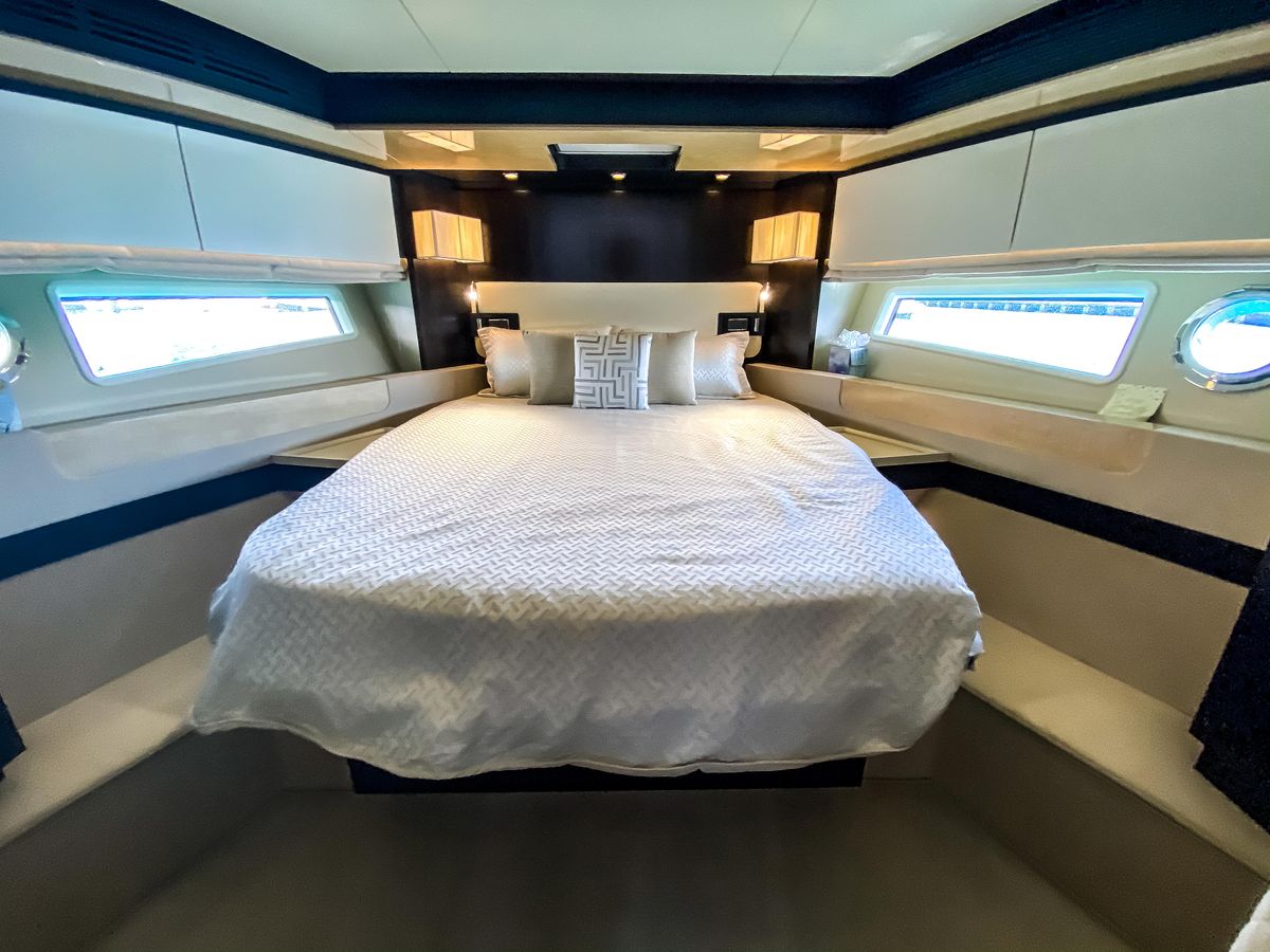 2018 Azimut 66 